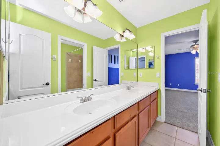 Jack & Jill Bath.