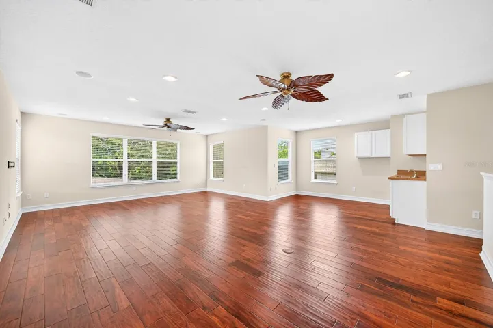 Bonus/Loft.