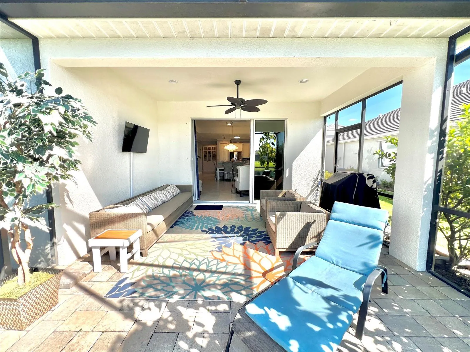 Get some sun on the relaxing back lanai with calming waterfront view and perfect for grilling!