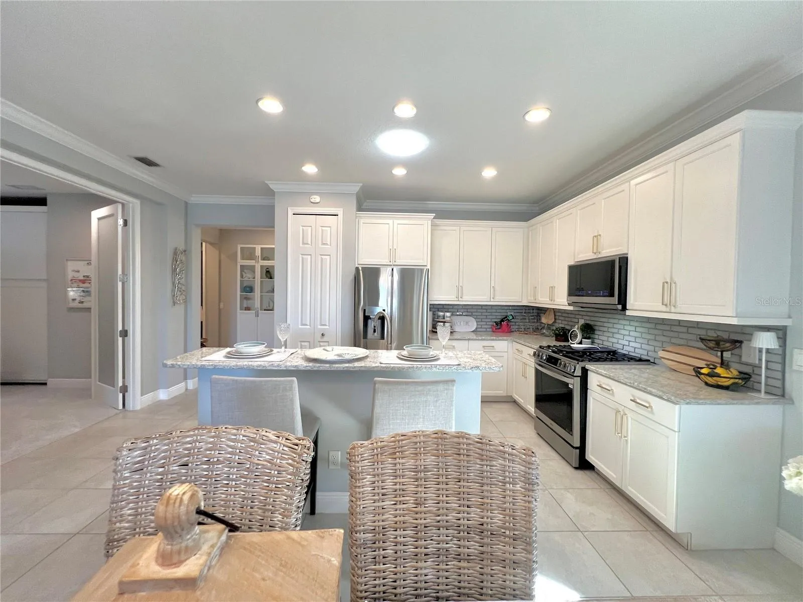 Eat in Kitchen with all LG appliances
