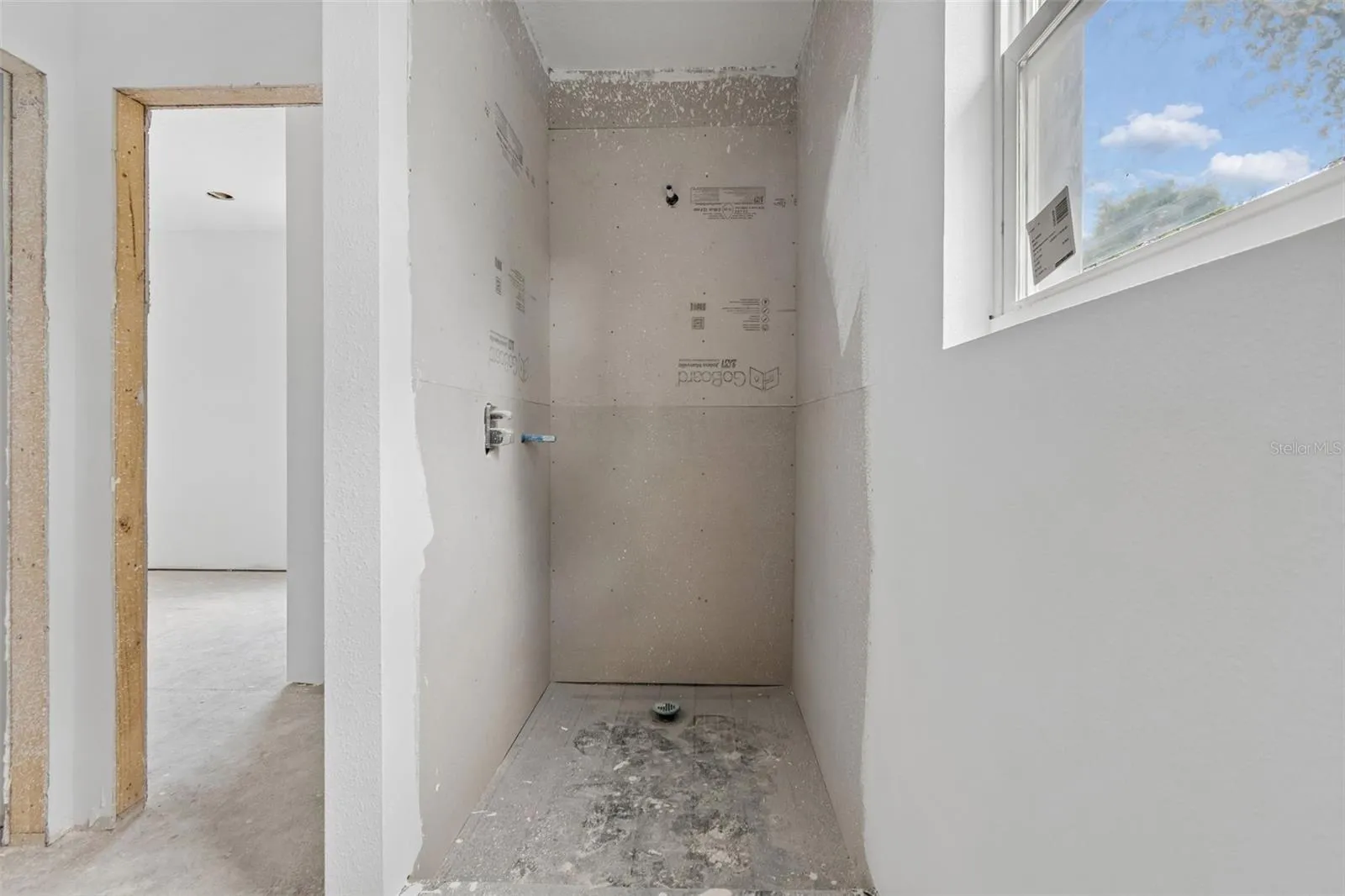 ensuite bath