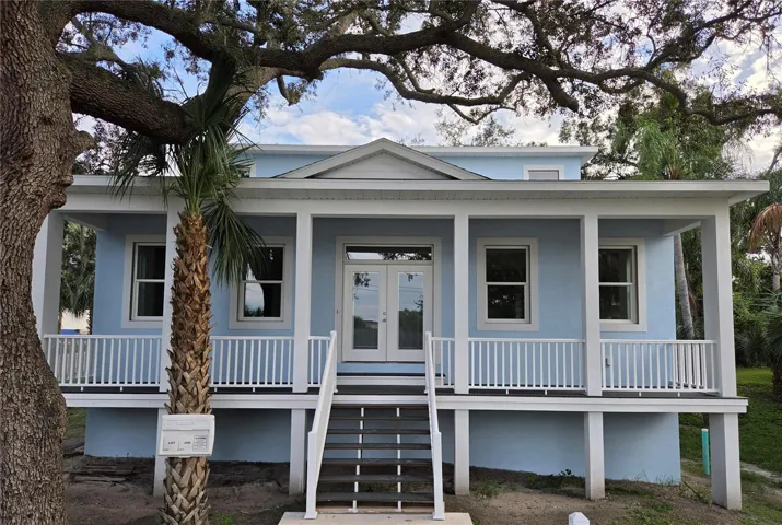 Large corner lot 90 x 110 /2792 living  sq. ft. / 4 BR 3.5 BTH / 2 car side entry garage / plenty of room for a pool!