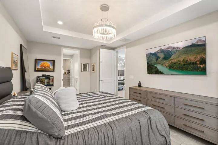 Primary suite