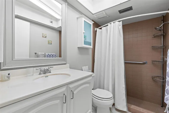 Primary bath