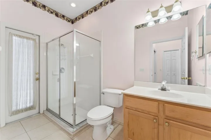 Bathroom 3 Pool Bath