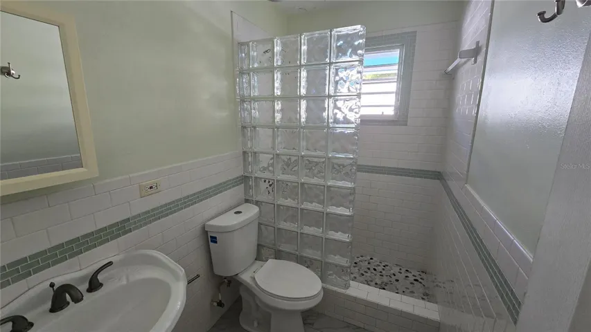 Bathroom 3, Upstairs