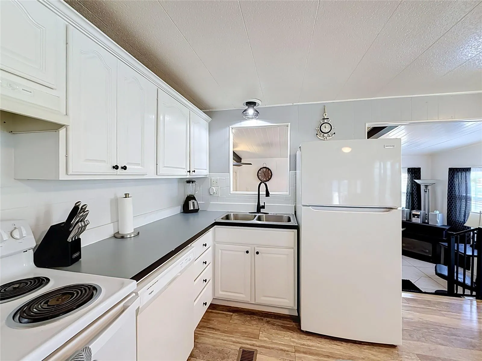 Open Kitchen