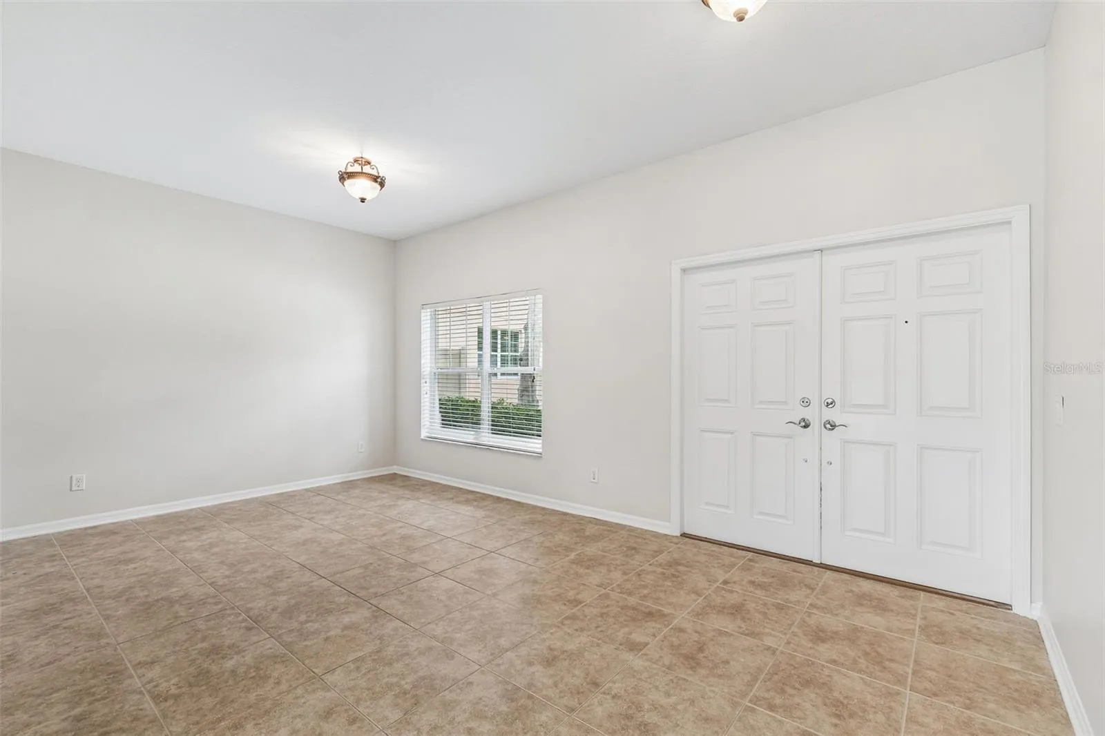 entrance - formal living room