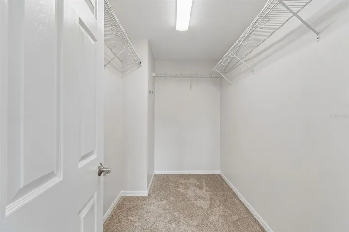 walk-in closet