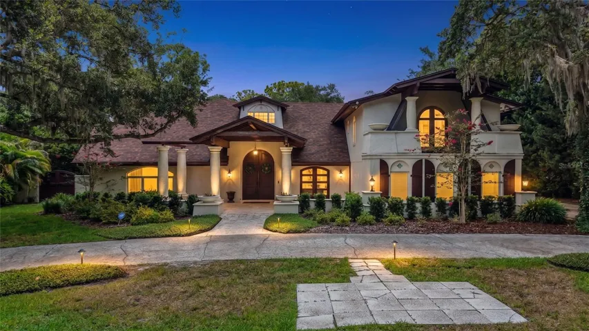 1850 Oak Creek Dr