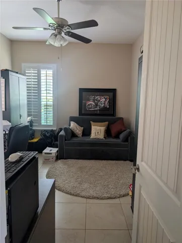 Den/Craft Room
