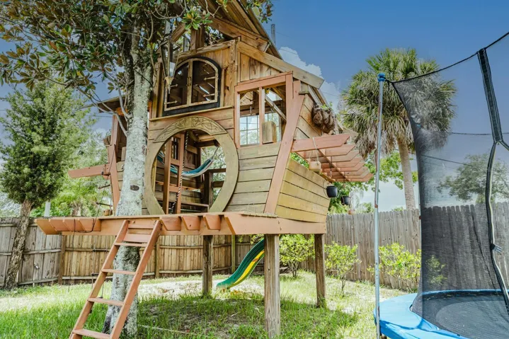Tree House