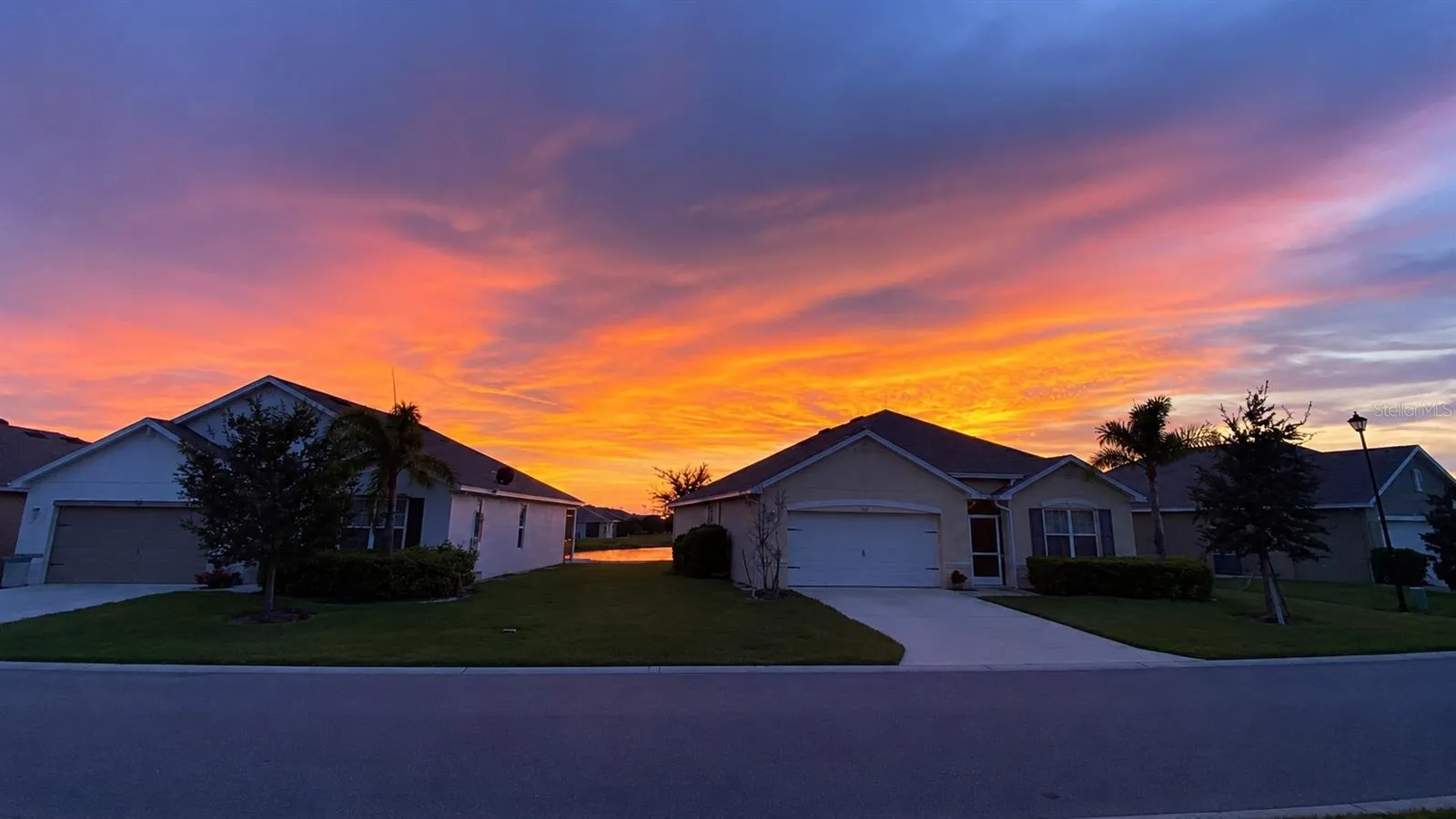 Breathtaking Florida sunsets outside your front door