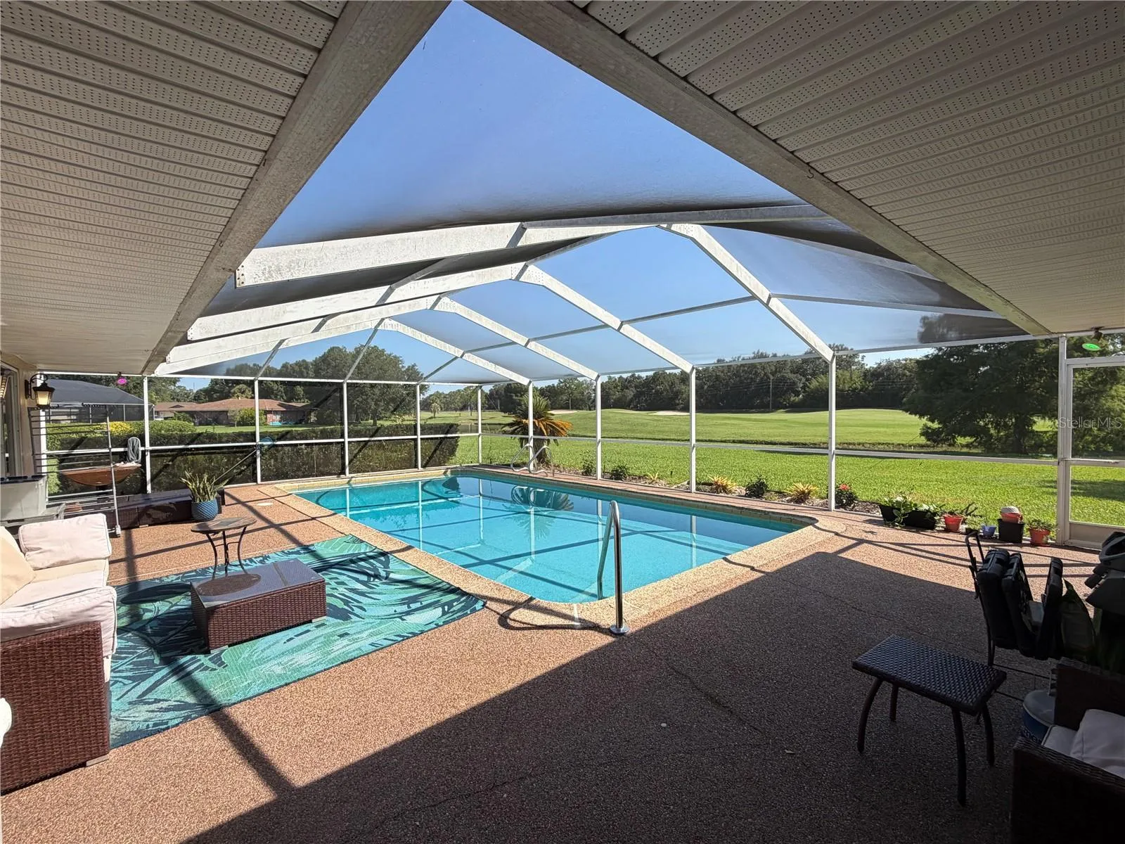 screened pool