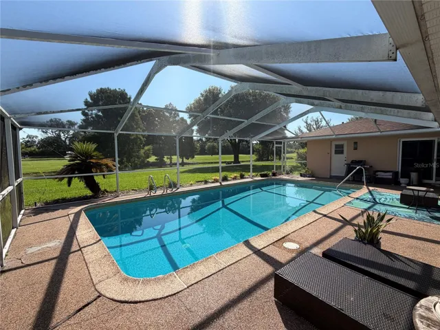 screened pool