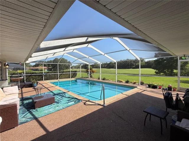 screened pool