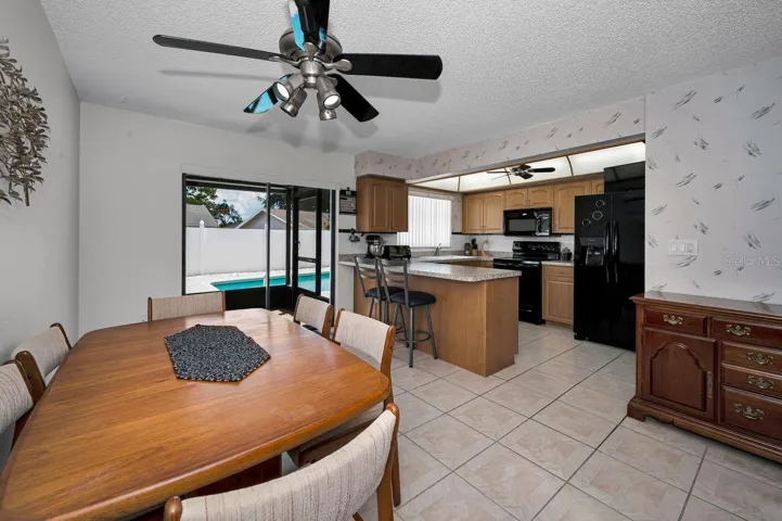 Dining / Kitchen