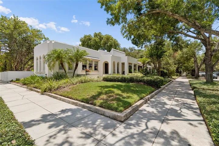 Sidewalks lead to Hyde Park Village or Kate Jackson Park