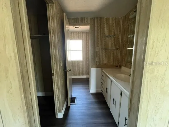 view into Primary Bathoom