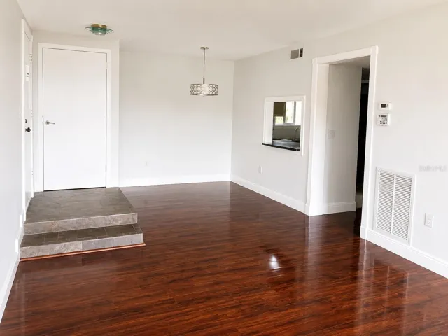 Dining entrance to the kitchen