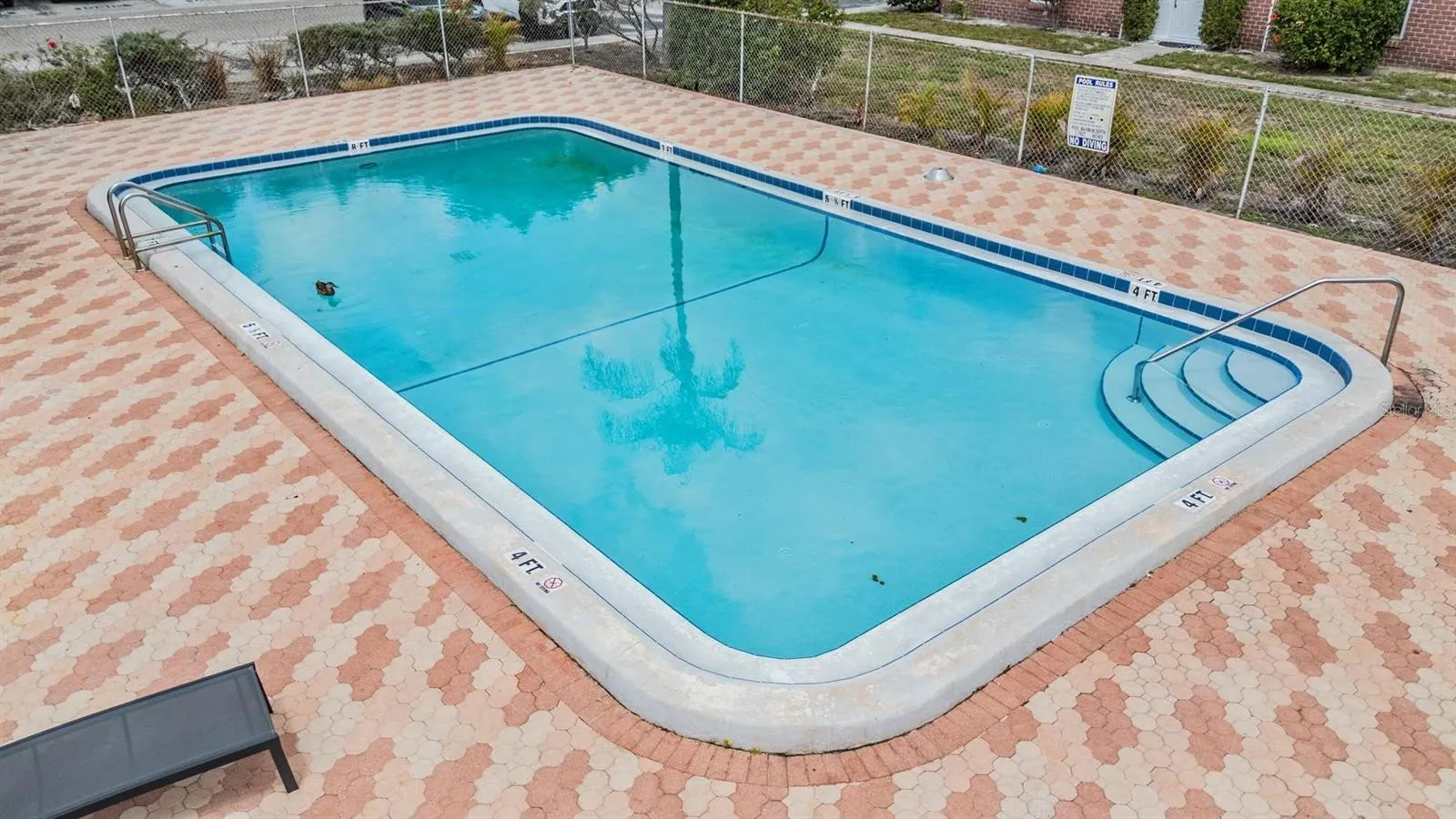 pool 2