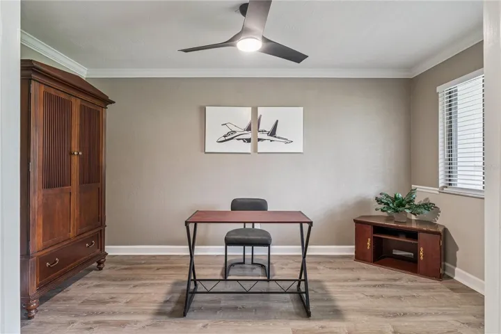 Office/ Den