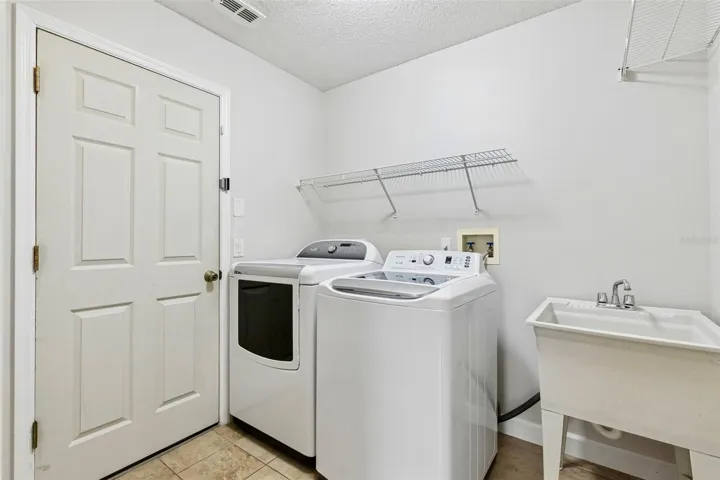 Laundry Room/Garage Access