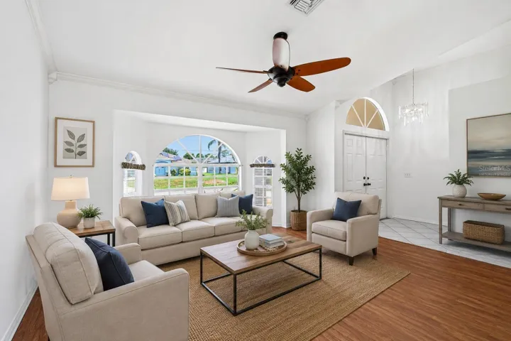 LIVING ROOM VIRTUALLY STAGED