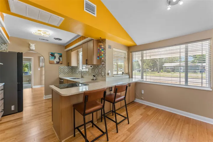Breakfast bar