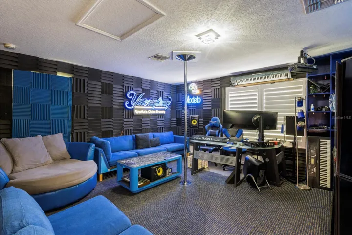 Private upstairs, Soundproofed bonus room designed as a DJ studio, offering a creative space for music, media, or hobbies.