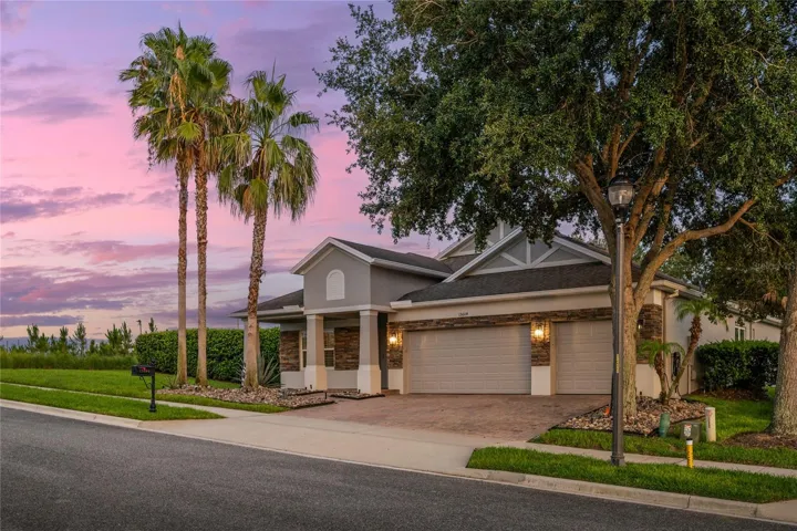 Dead end street! Mature Landscaping, Oaks, Palms, Agave!
