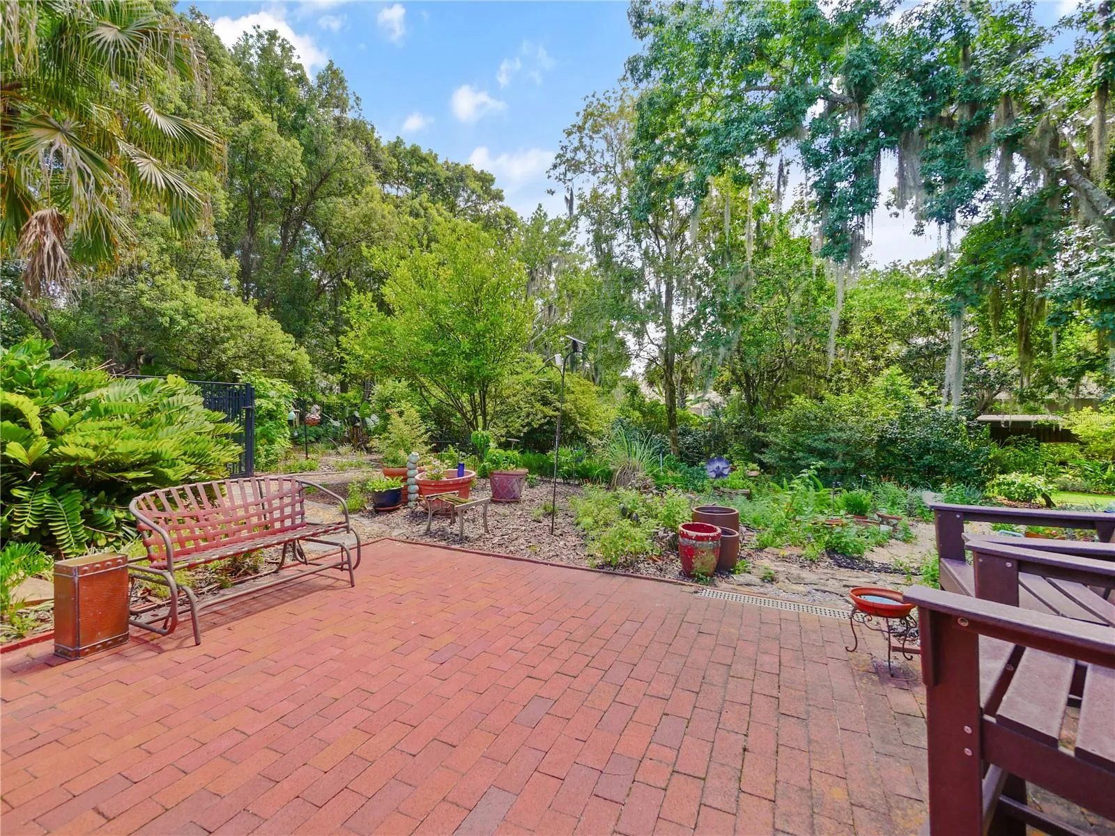 LARGE OPEN BRICK PATIO