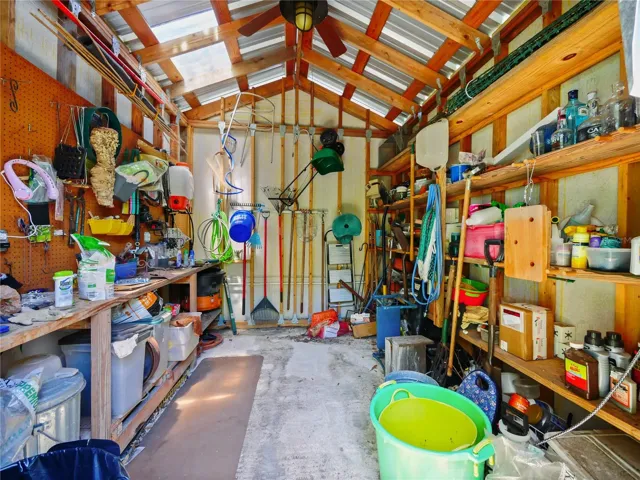 POTTING SHED