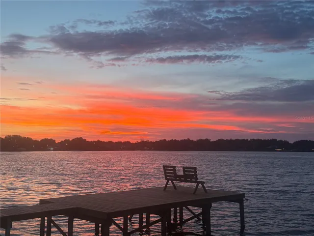 Gorgeous Lake Conway Sunset