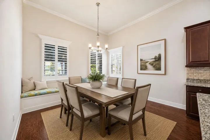 Dining Room Virtually Staged