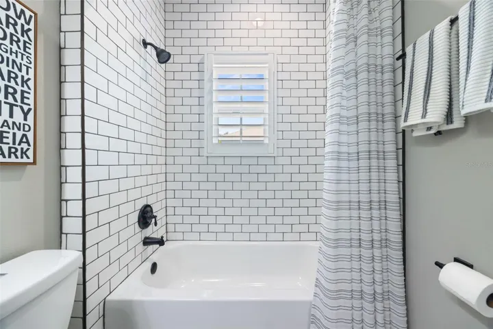 Carriage house Bathroom