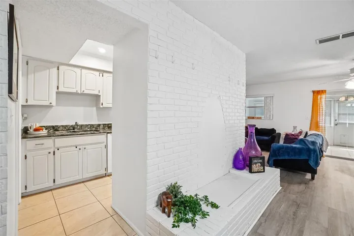 Open spaces through dining / living / kitchen