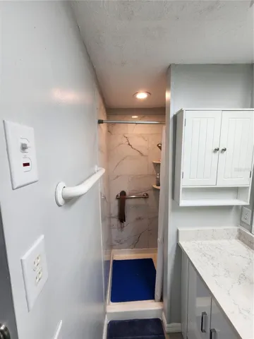 Bathroom shower