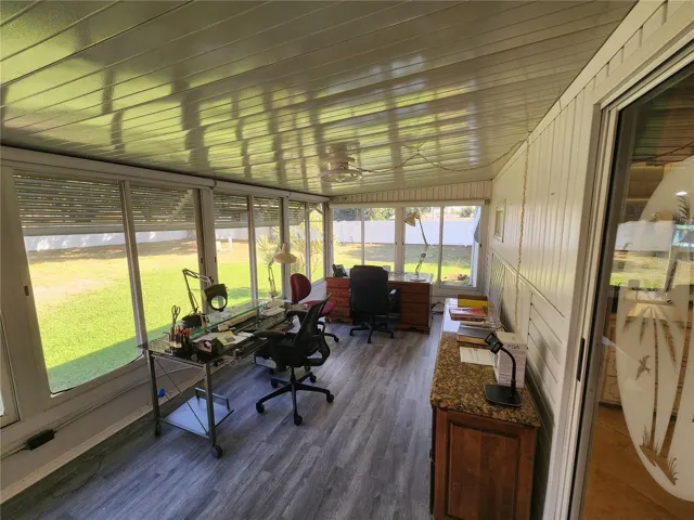 Large Florida Room/Office