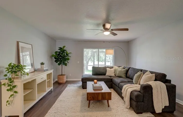 Virtual stage Living room