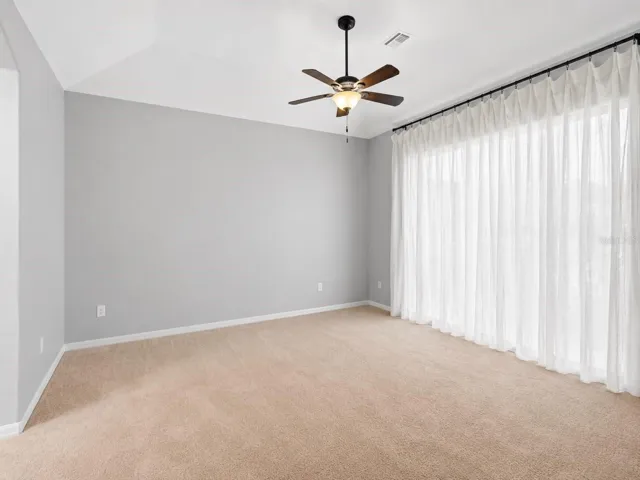 Photos edited to remove tenants belongings