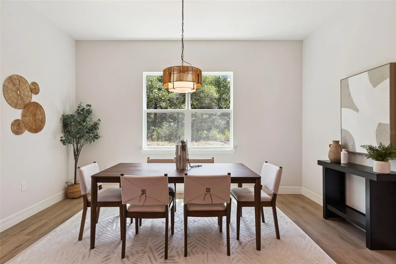 (staged furniture)