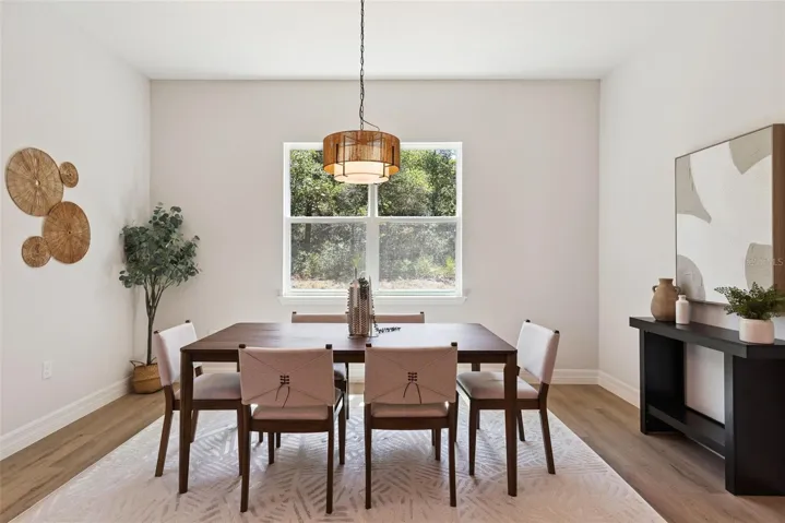 (staged furniture)