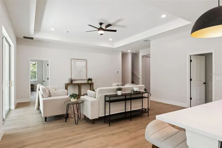 (staged furniture)