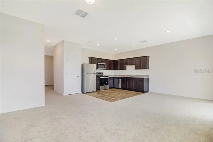 Furniture/items virtually removed.