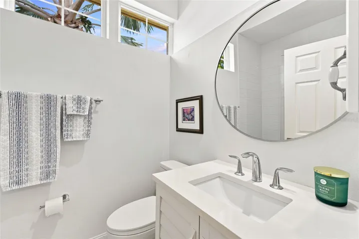 Casita Full Bathroom