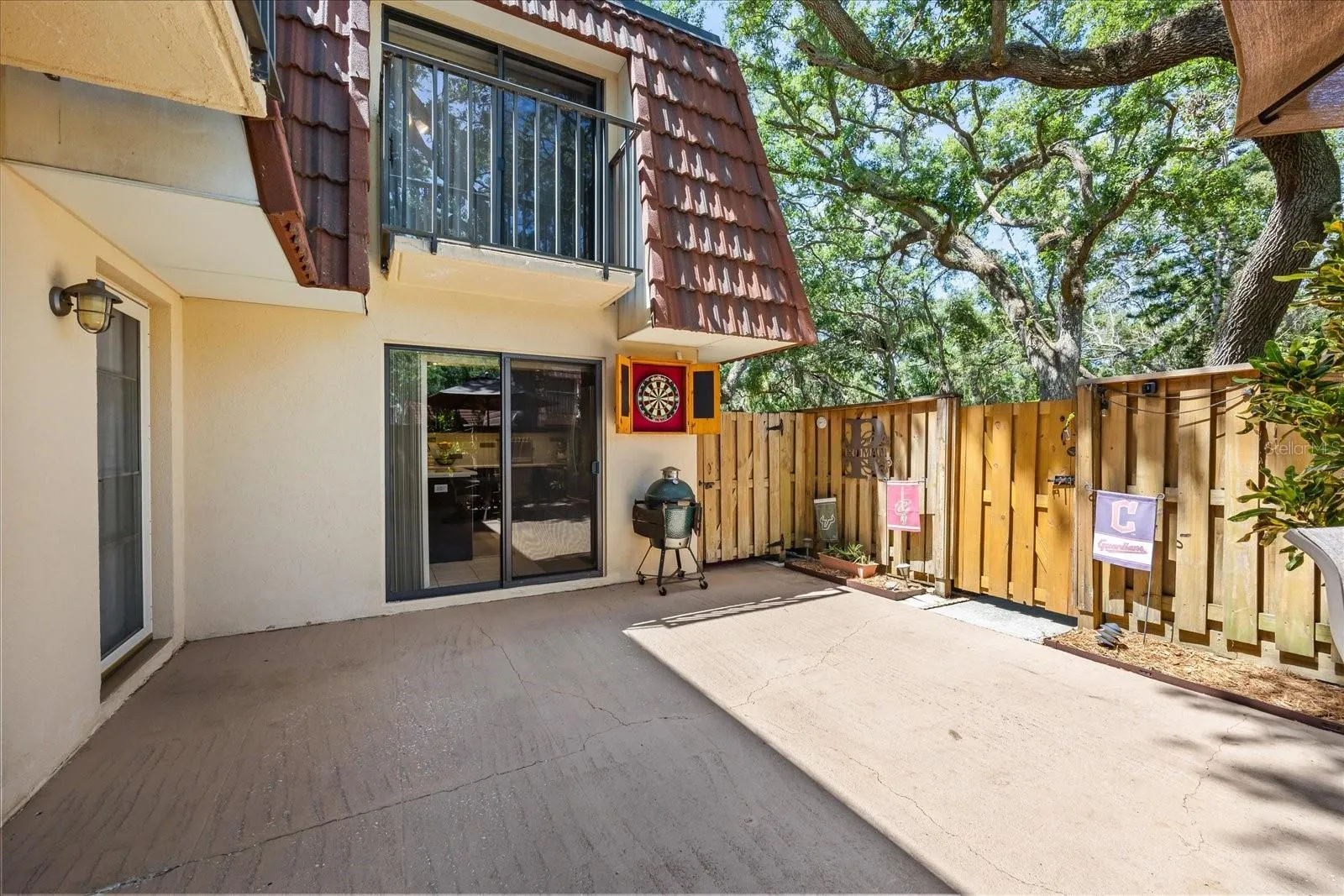 Exercise from the privacy of your courtyard, work on hobbies, or relax with a good book surrounded by nature.