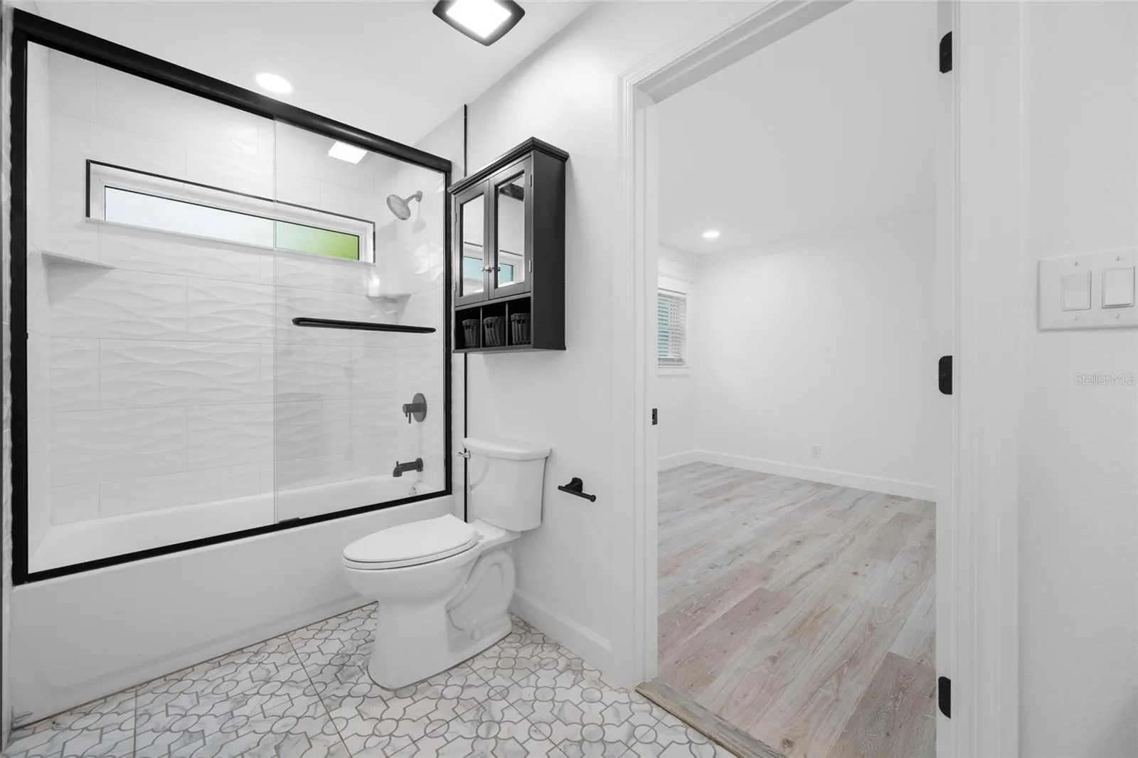 Jack &amp; Jill Bathroom