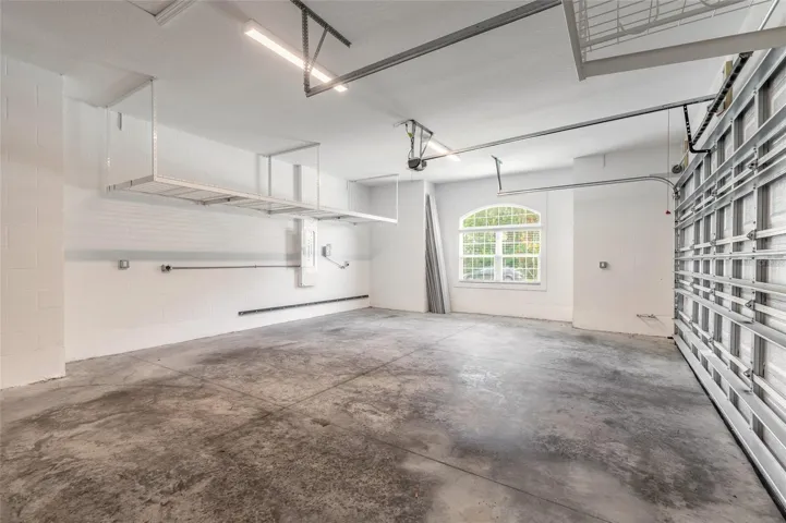 XL 2 Car Garage