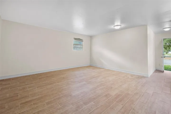 Bonus Room/ Office/Den/ Bedroom